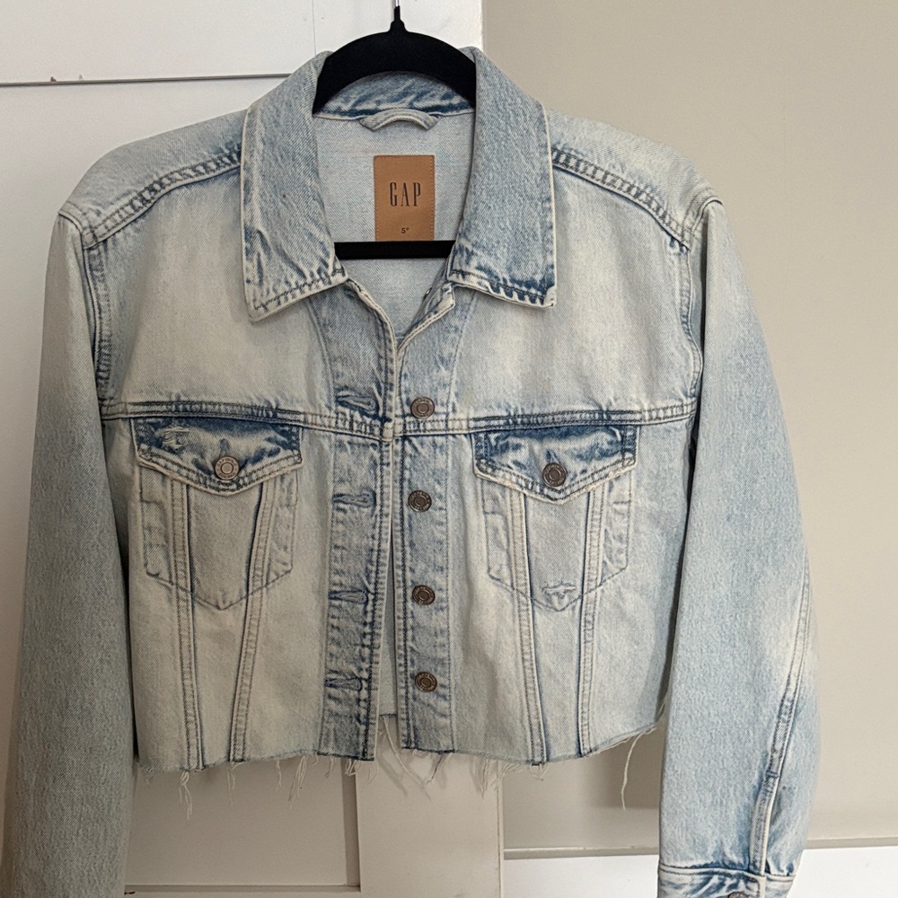 GAP Women's Faded Blue Cropped Denim Jacket